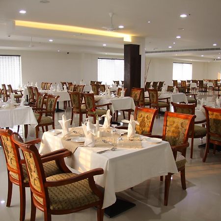 Hotel Dewland Cochin Kochi Exterior photo