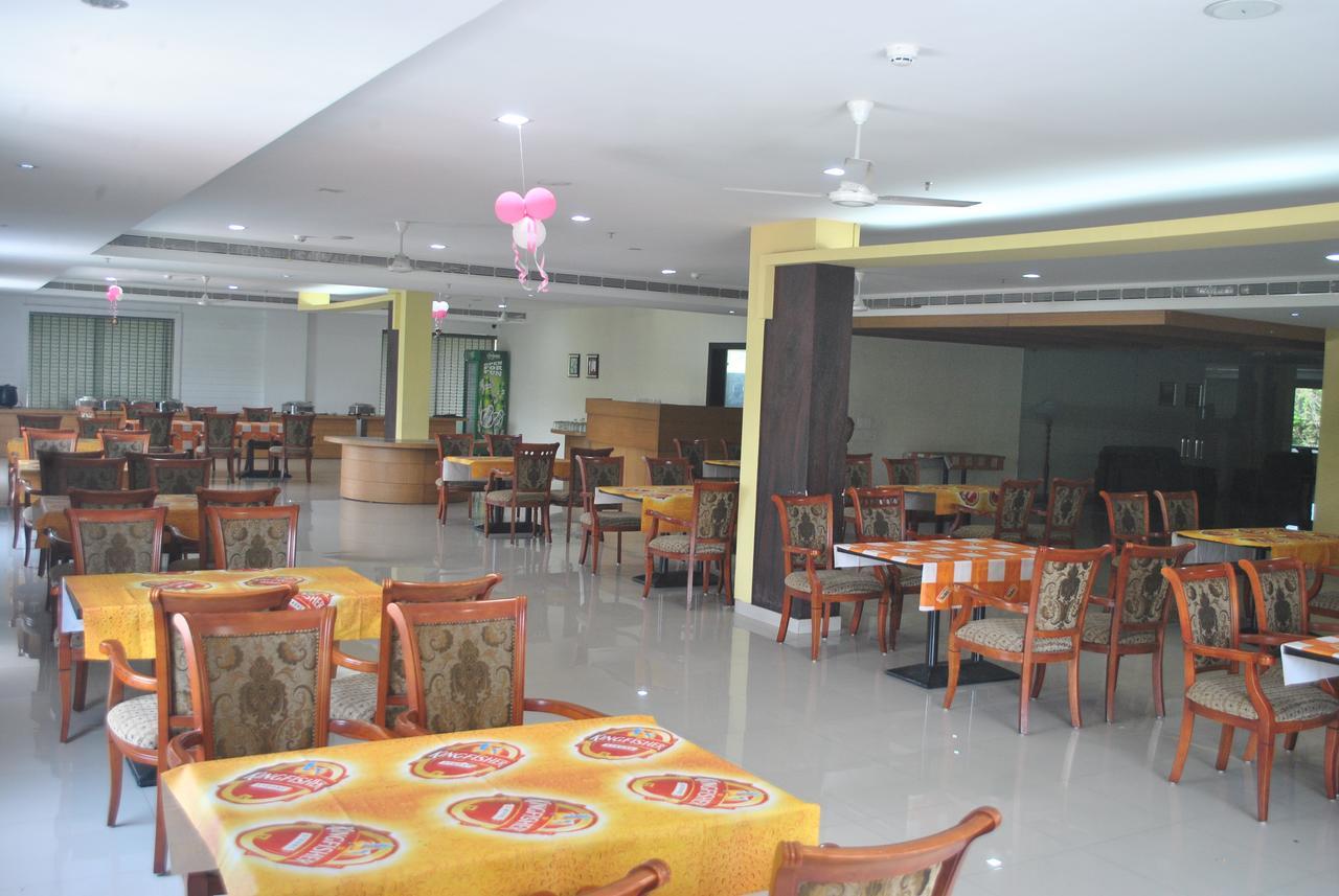 Hotel Dewland Cochin Kochi Exterior photo